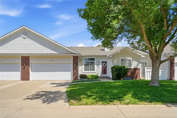 5483 Longview Court #3, Johnston, IA 50131
