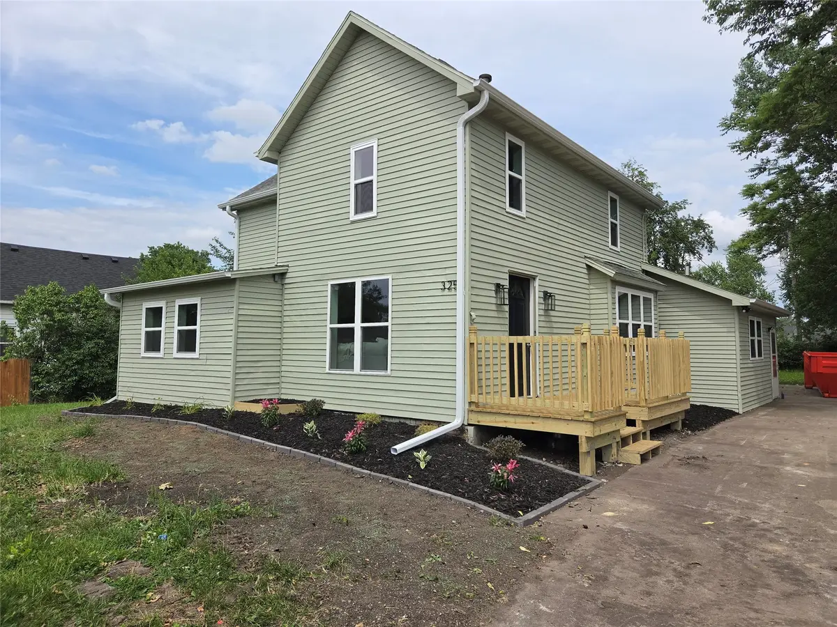 325 SW School Street, Ankeny, IA 50023 - #1