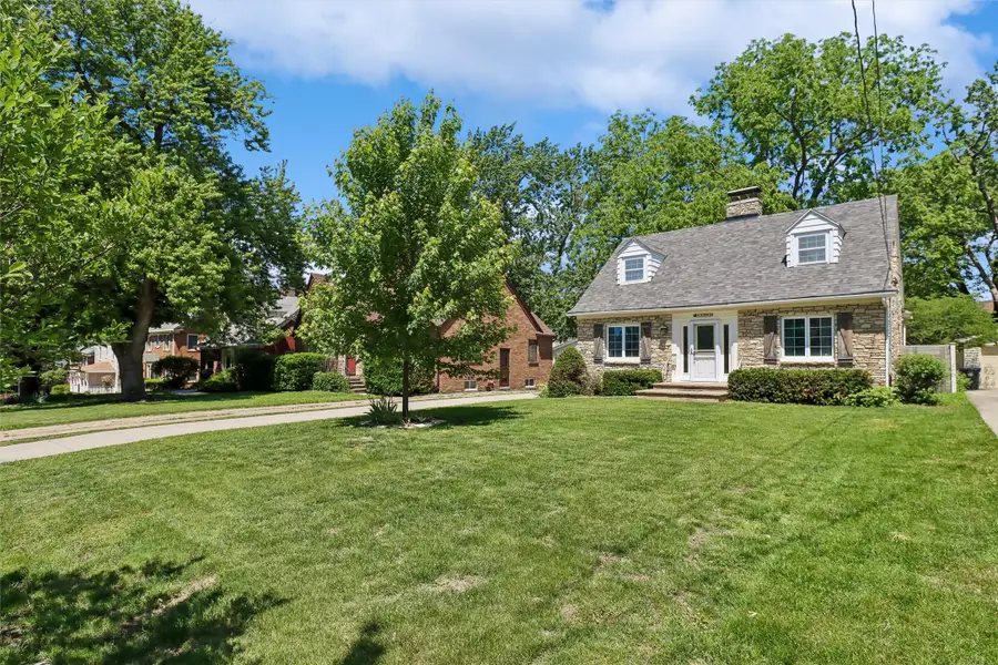 4209 Allison Avenue, Des Moines, IA 50310 - #2