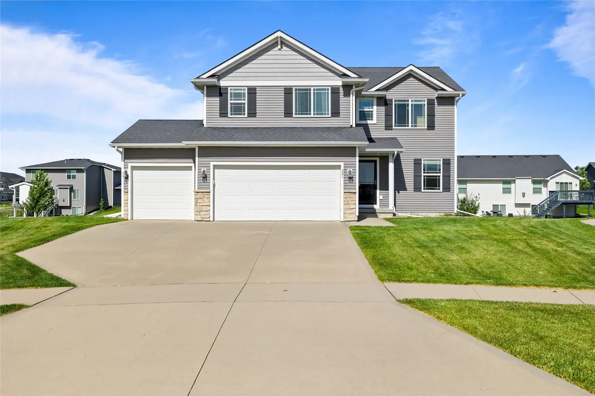 221 NE Avondale Court, Ankeny, IA 50021 - #1