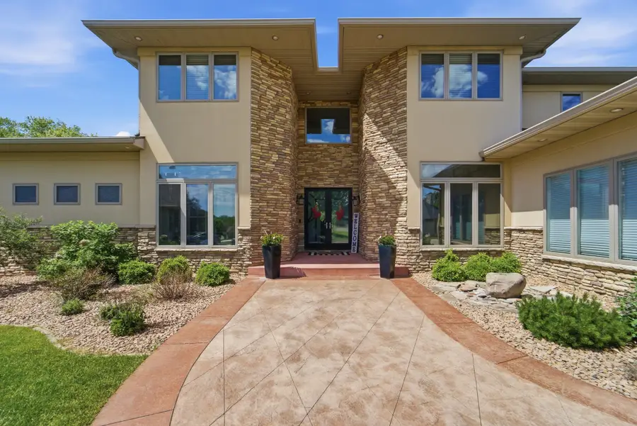 9532 Century Woods Circle, Johnston, IA 50131 - #3