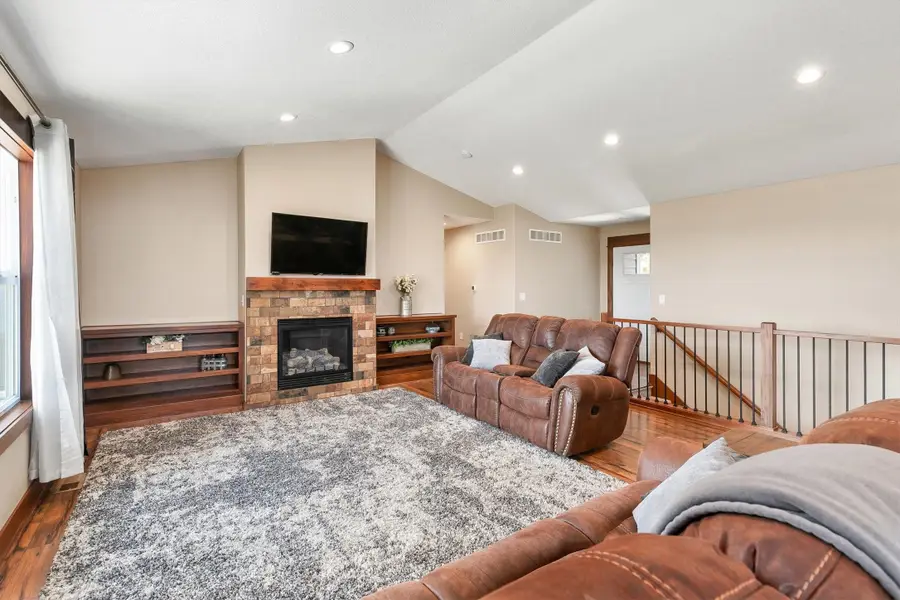 820 NW Spruce Avenue, Earlham, IA 50072 - #2