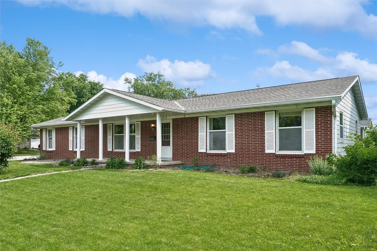 2818 Eisenhower Avenue, Ames, IA 50010 - #1