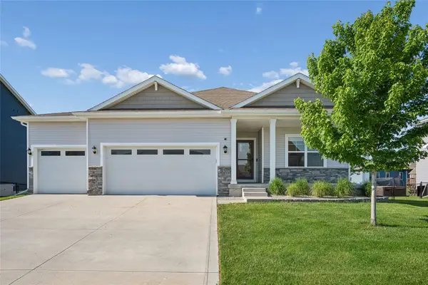 3207 NW Reinhart Drive, Ankeny, IA 50023