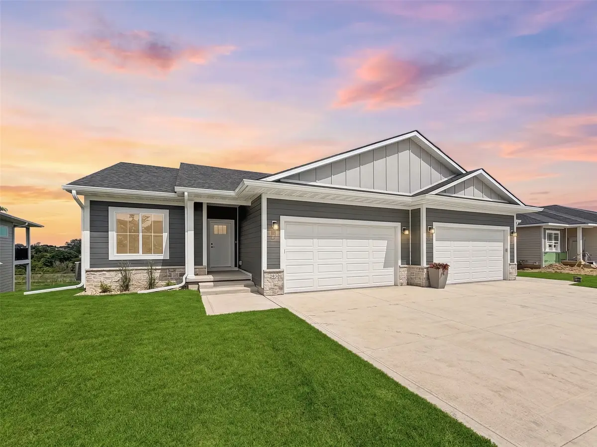 2930 Lake Hill Drive Drive, Des Moines, IA 50320 - #1