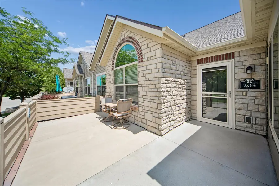 3305 SE Glenstone Drive #203, Grimes, IA 50111 - #3