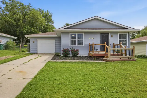 1280 Hardin Drive, Carlisle, IA 50047