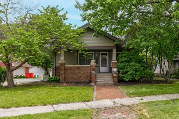818 Northwestern Avenue, Ames, IA 50010