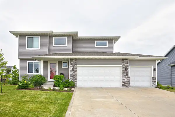 865 9th Street, Waukee, IA 50263