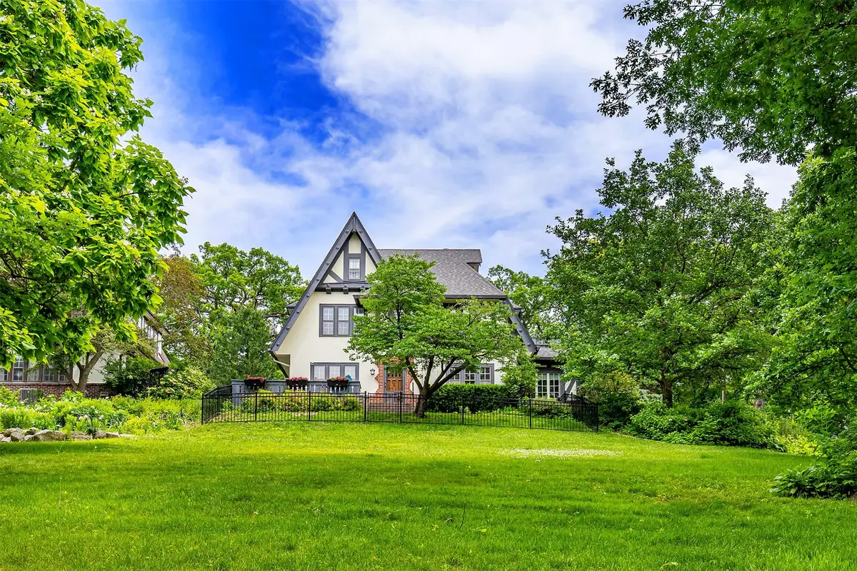 203 Tonawanda Drive, Des Moines, IA 50312 - #1