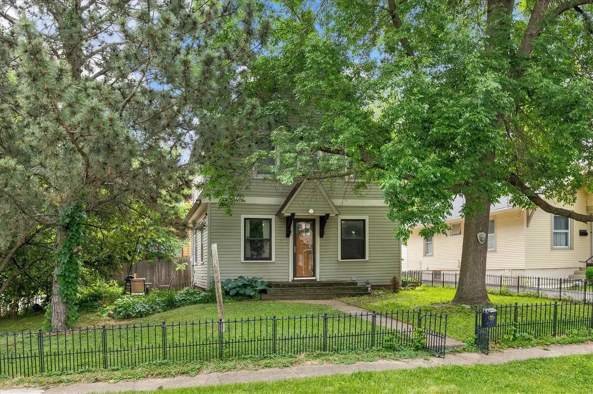 931 40th Place, Des Moines, IA 50312 - #1