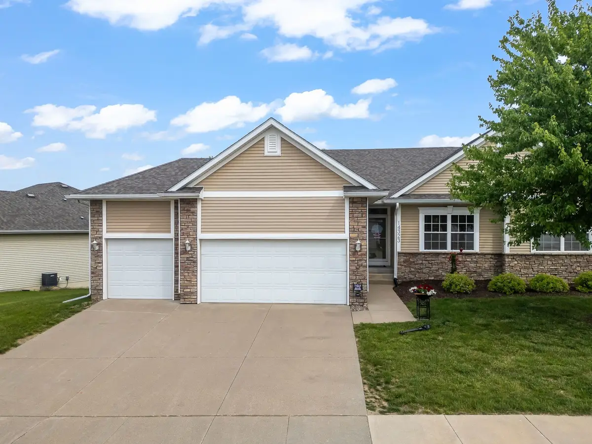 14323 Greenbelt Drive, Urbandale, IA 50323 - #1