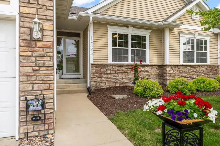 14323 Greenbelt Drive, Urbandale, IA 50323 - #3