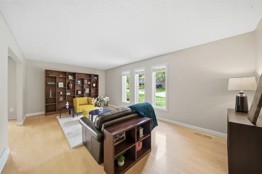 36 30th Street, Des Moines, IA 50312 - #3