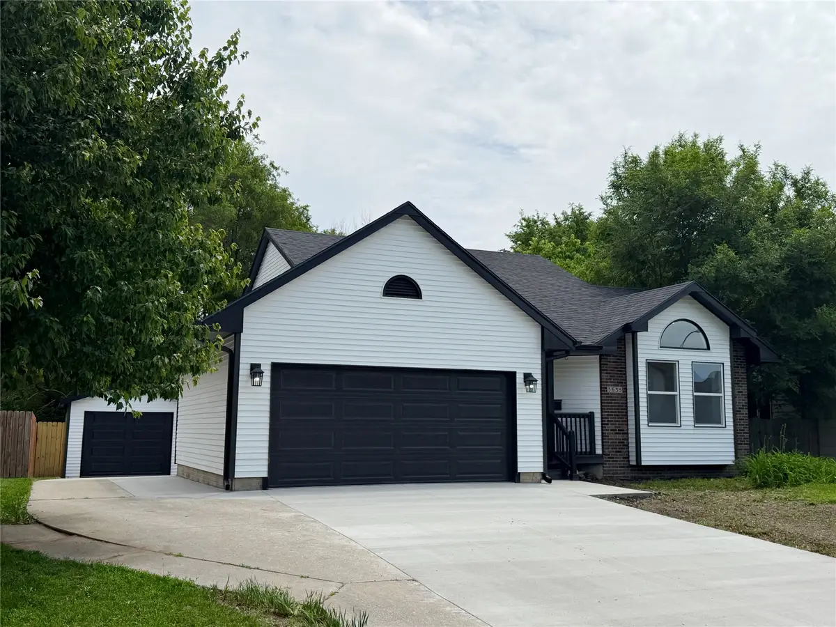 3635 E 43rd Court, Des Moines, IA 50317 - #1