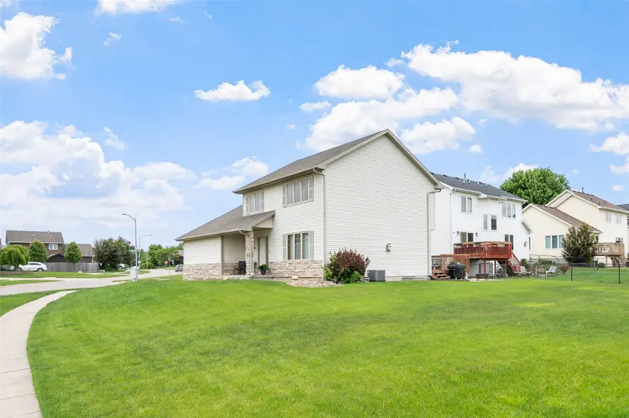 1600 E Boston Avenue, Indianola, IA 50125 - #2