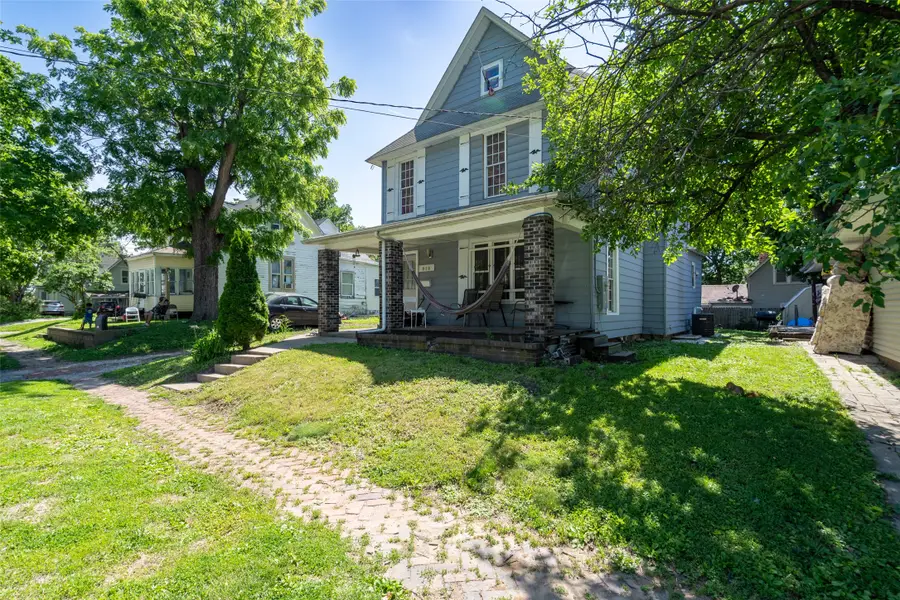 918 E 12th Street, Des Moines, IA 50316 - #3
