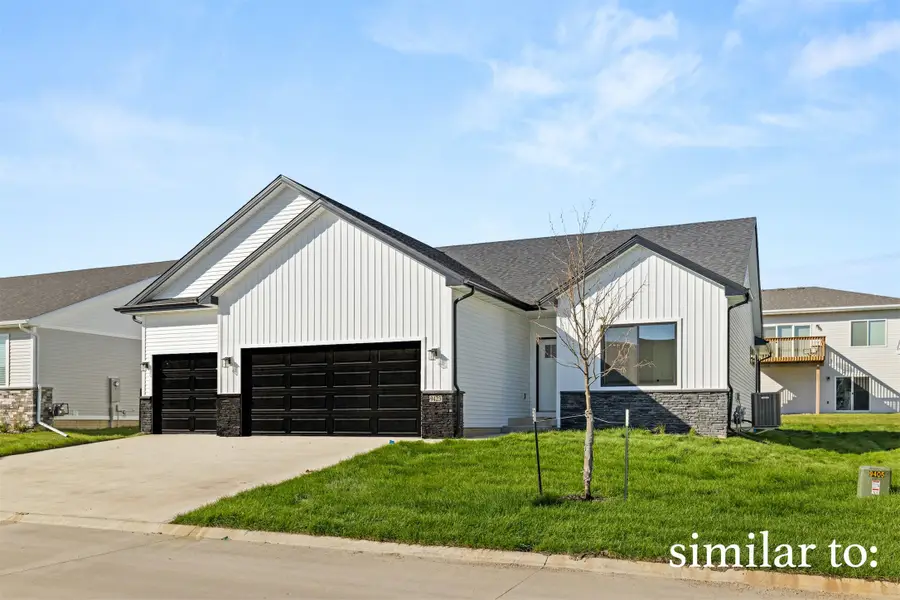 9412 Emilia Lane, West Des Moines, IA 50266 - #2