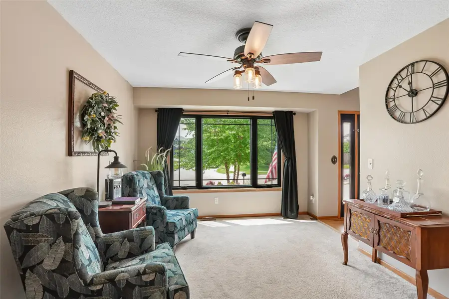 3112 E Southlawn Drive, Des Moines, IA 50320 - #3