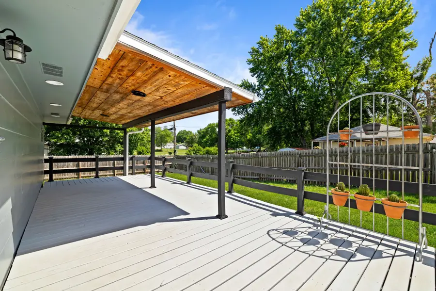 712 E Madison Avenue, Des Moines, IA 50313 - #2