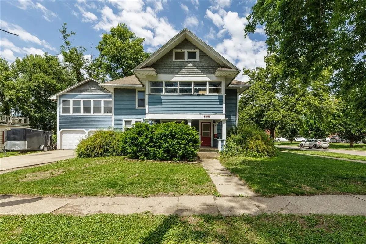 300 W Boston Avenue, Indianola, IA 50125 - #1