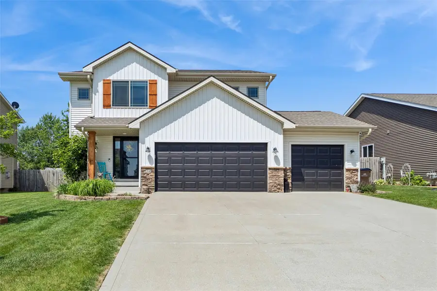 816 NW Sunset Lane, Grimes, IA 50111 - #2