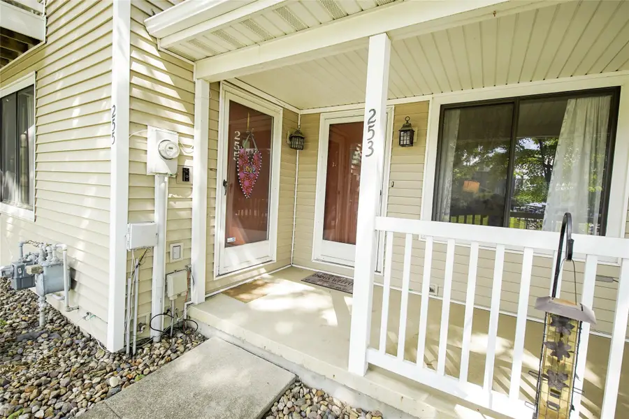 253 52nd Street, West Des Moines, IA 50265 - #2