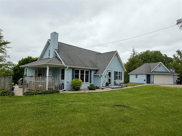 2244 N 4th Avenue W #1, Newton, IA 50208