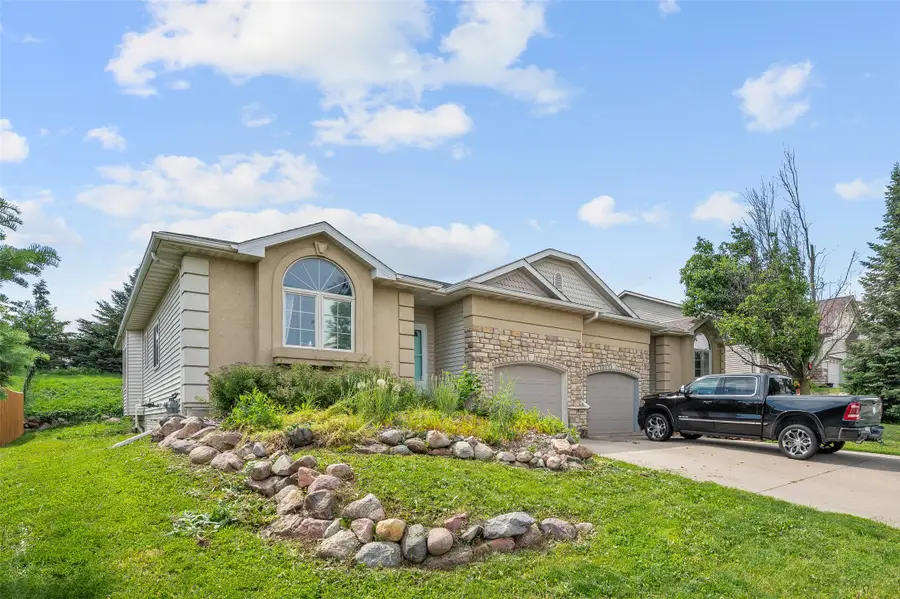 2200 Fountain Crest Drive, Pleasant Hill, IA 50327 - #2