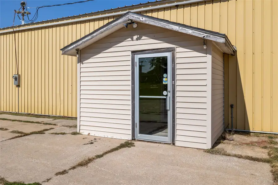 1505 18th Street, Perry, IA 50220 - #2