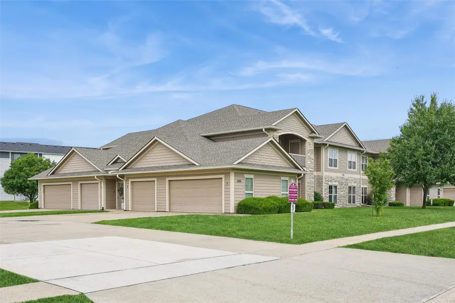 2406 NE Oak Drive #4, Ankeny, IA 50021 - #2