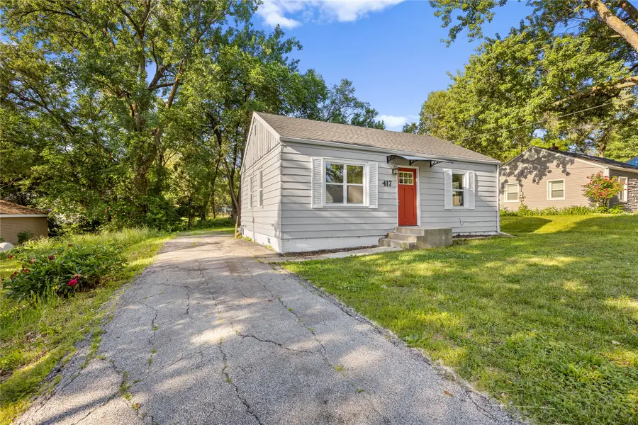417 E Wall Avenue, Des Moines, IA 50315 - #2