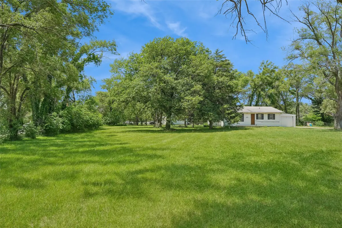 6850 SE Avon Drive, Carlisle, IA 50047 - #1