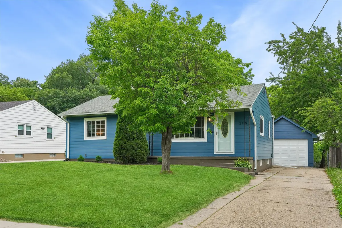 3119 Holcomb Avenue, Des Moines, IA 50310 - #1