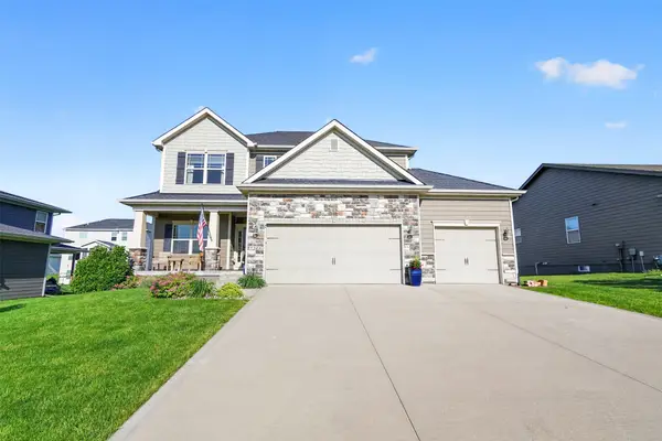 5308 NW 162nd Court, Urbandale, IA 50323