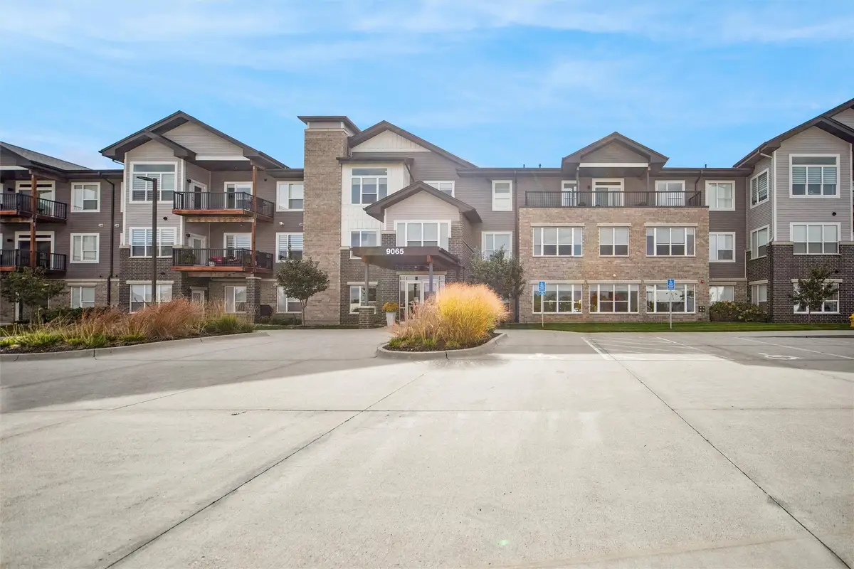 9065 Bishop Drive #117, West Des Moines, IA 50266 - #1