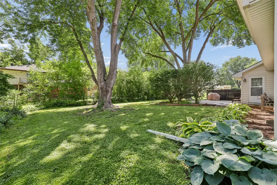 1041 22nd Street, West Des Moines, IA 50265 - #2