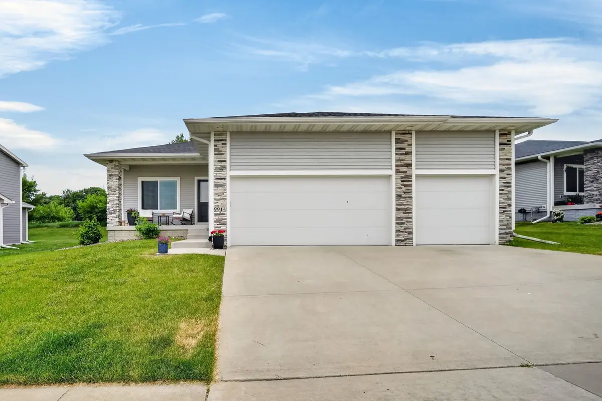 9914 Marnewood Drive, Johnston, IA 50131 - #1