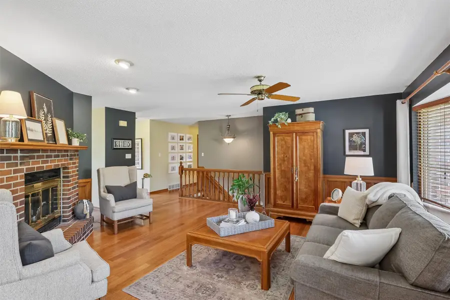 9920 Hammontree Drive, Urbandale, IA 50322 - #3