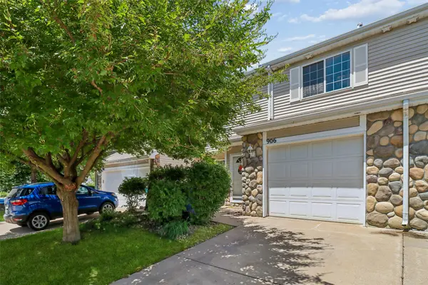 3799 Village Run Drive #906, Des Moines, IA 50317