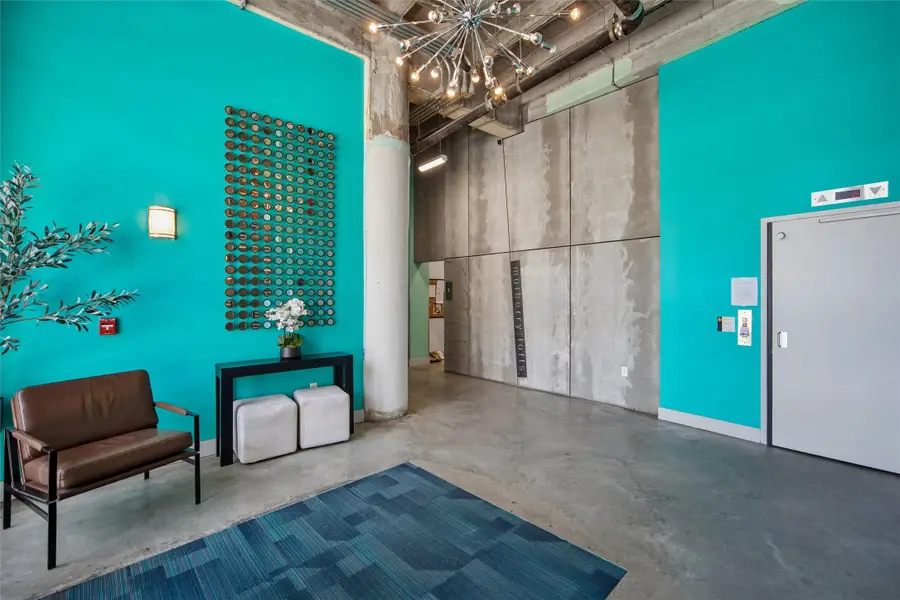 112 11th Street #202, Des Moines, IA 50309 - #3