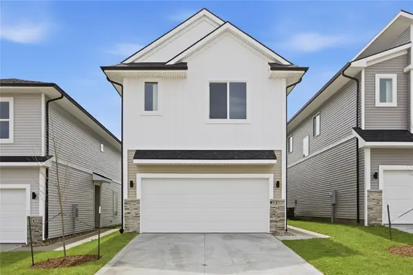 1432 NW 3rd Lane, Grimes, IA 50111