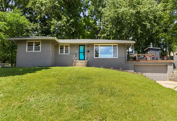 1142 Cummins Parkway, Des Moines, IA 50311