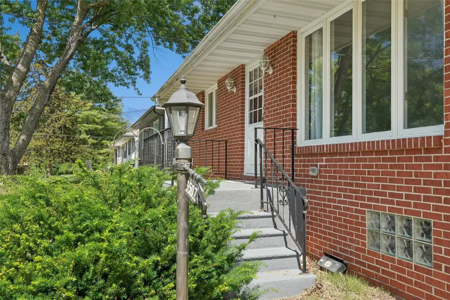 3507 Jefferson Avenue, Des Moines, IA 50310 - #3