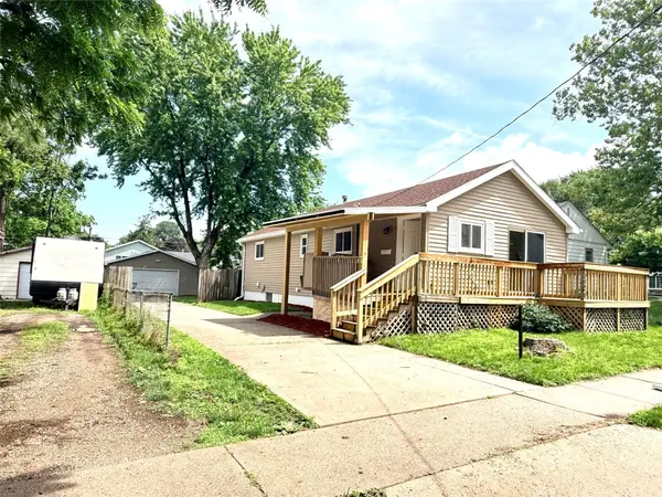 3126 State Avenue, Des Moines, IA 50317