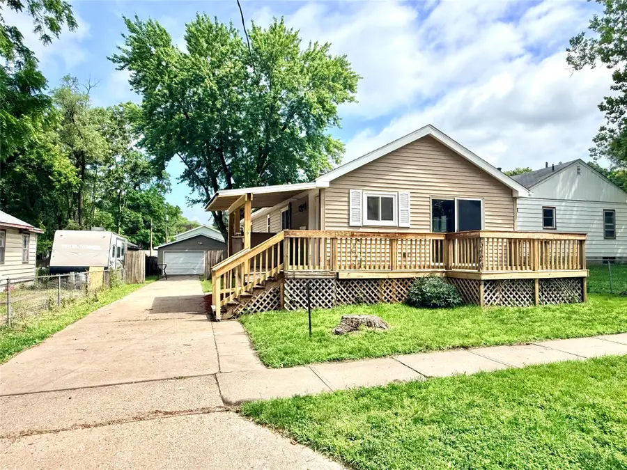 3126 State Avenue, Des Moines, IA 50317 - #2