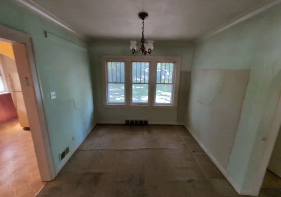 3827 Adams Avenue, Des Moines, IA 50310 - #3