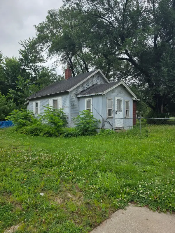 143 SE 34th Street, Des Moines, IA 50317