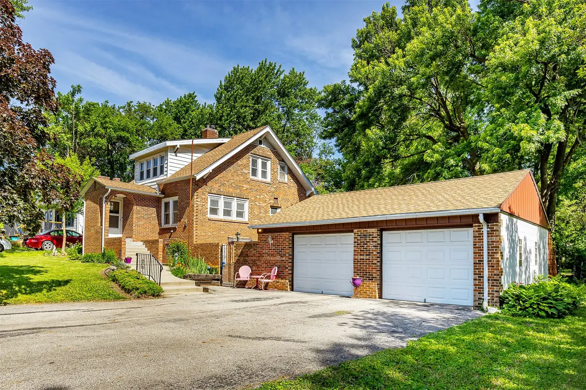 825 Maxwelton Drive, Des Moines, IA 50315 - #1