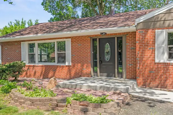 6619 Sunset Terrace, Windsor Heights, IA 50324